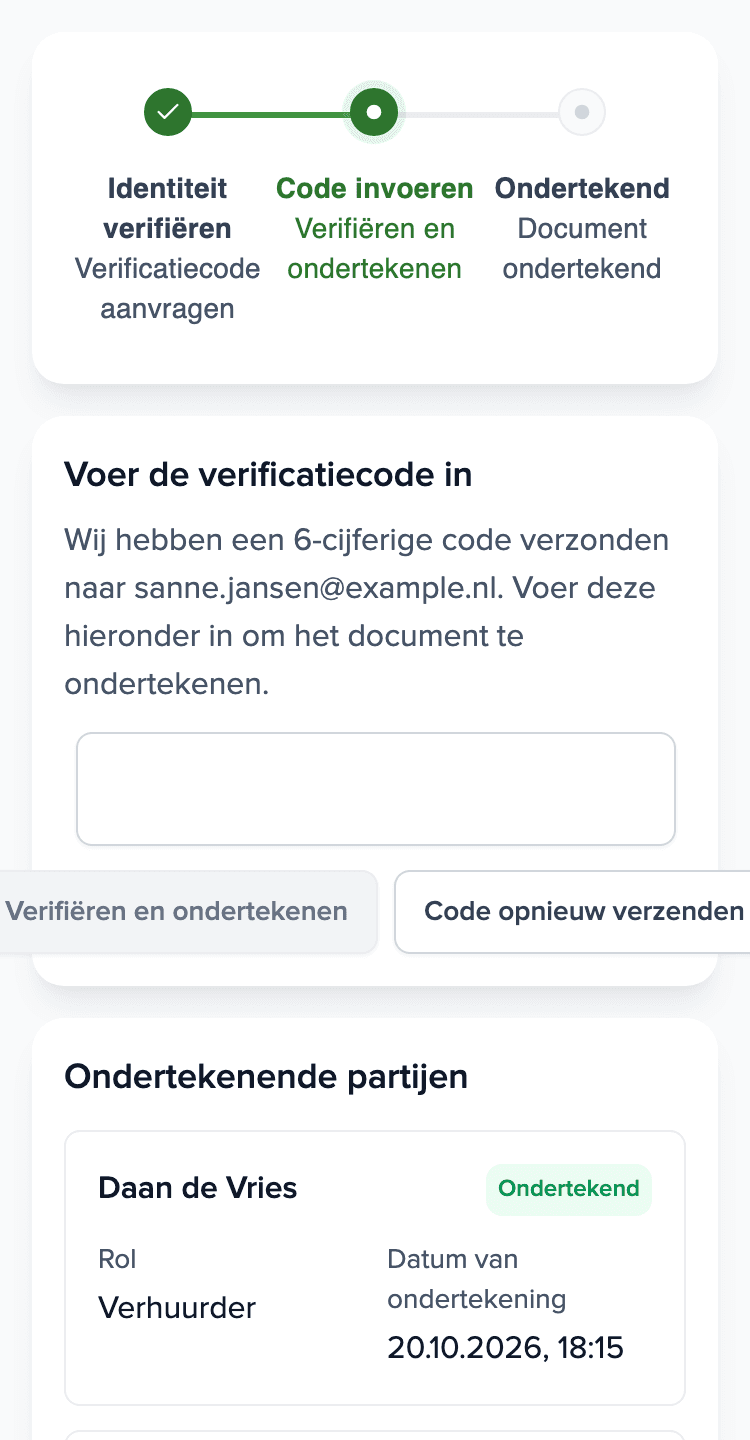 Telefoon van de huurder: de ondertekenpagina van Brokik met het veld voor de code uit de e-mail en de lijst van ondertekenaars.