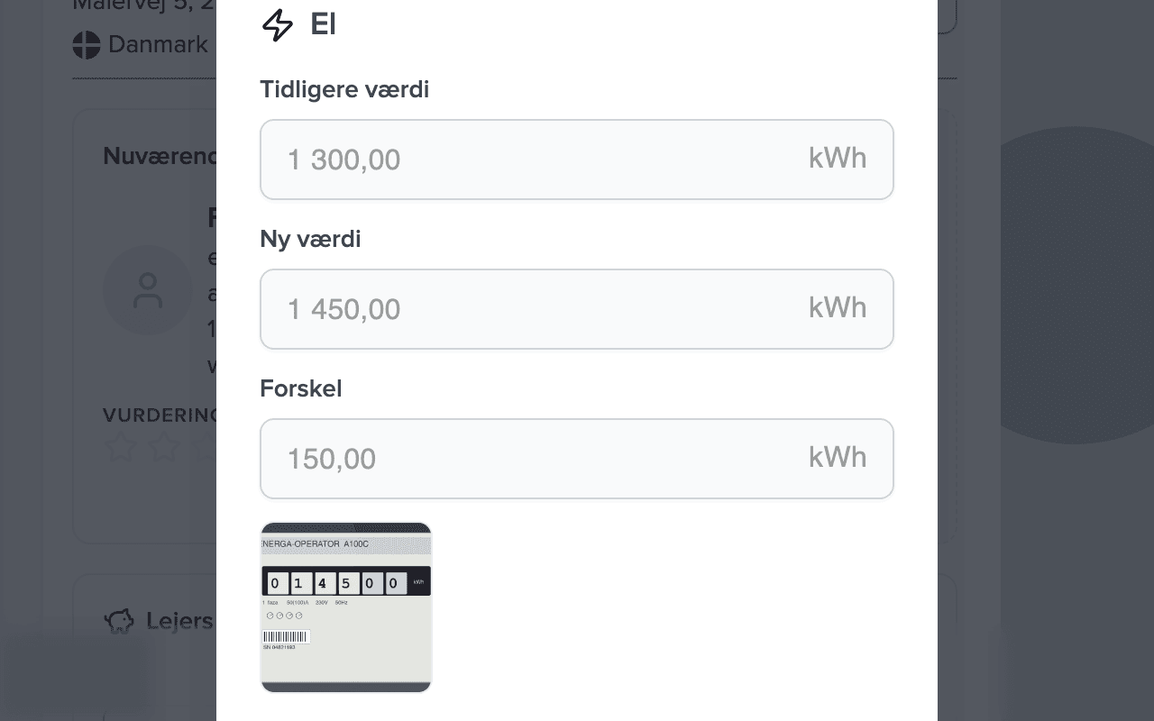 Dialog til godkendelse af aflæsning: forrige værdi 1.300 kWh, ny værdi 1.450 kWh, forskel 150 kWh, miniature af målerfoto
